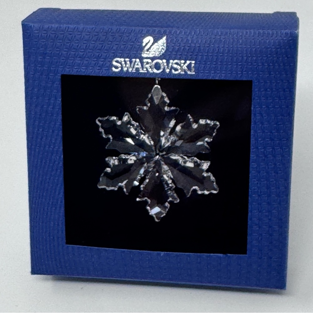 NEW Swarovski Crystal 2014 Christmas Little Snowflake Ornament 5059028